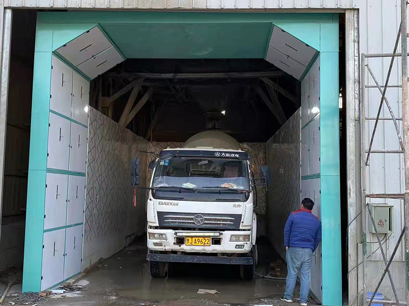 攪拌站龍門(mén)洗車(chē)機,安陽(yáng)卸料口龍門(mén)洗車(chē)機